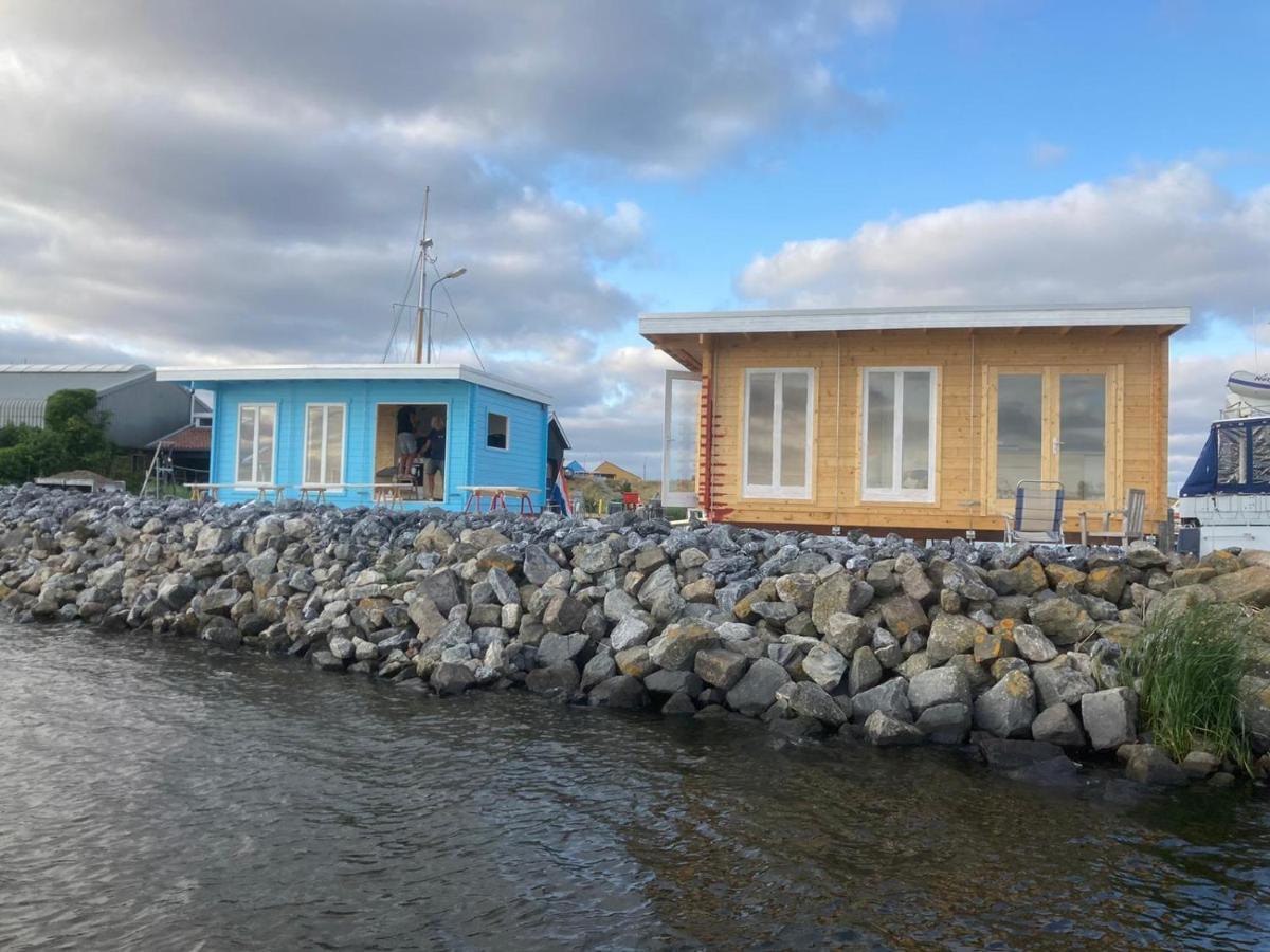 Waterhuisjes Op De Pier Van Lauwersmeerplezier! Lauwersoog Eksteriør billede